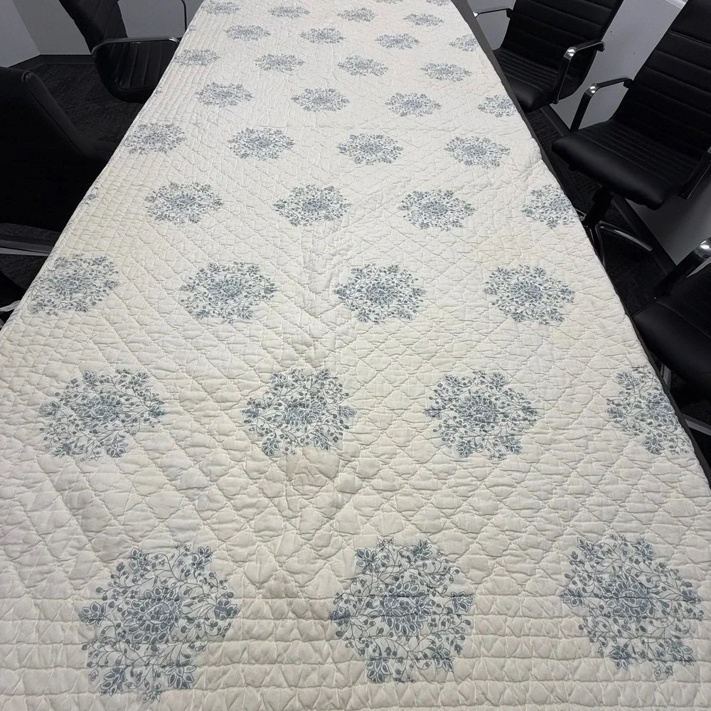 Pottery Barn Blue Floral Medallion Quilt Set King Reversible Cream 3pc
